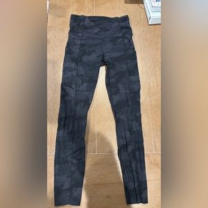 Lululemon Fast & Free Black Camo Leggings 25”
